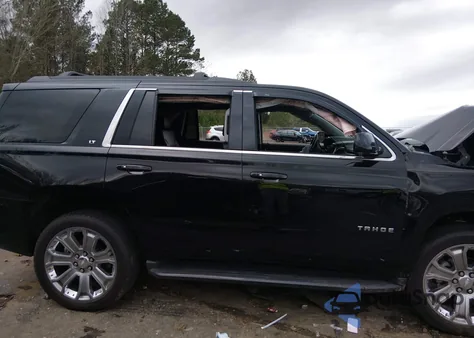 2018 Chevrolet Tahoe Lt z USA, uszkodzony, nr VIN 1GNSKBKC7JR178529